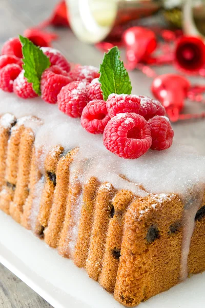 Gâteau aux fruits de Noël sur bois — Photo