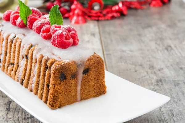 Gâteau aux fruits de Noël sur bois — Photo