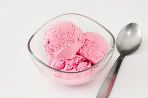 Strawberry ice cream in a bowl isolated on white background — Stock Photo, Image
