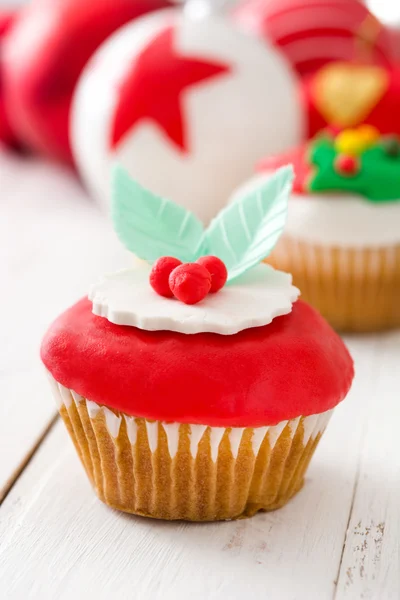 Cupcakes de Natal e decoração de Natal — Fotografia de Stock