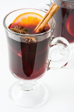 Noel beyaz arka plan üzerinde izole şarap mulled