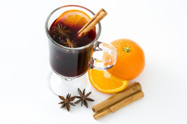 Noel beyaz arka plan üzerinde izole şarap mulled