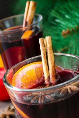 Noel mulled şarap ve Noel dekorasyon