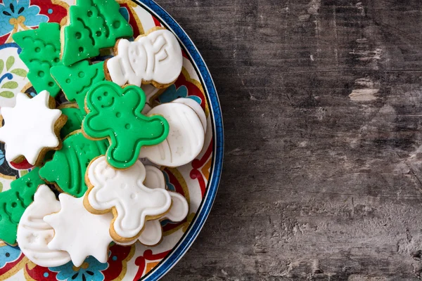 素朴な木製の背景にクリスマス クッキー — ストック写真