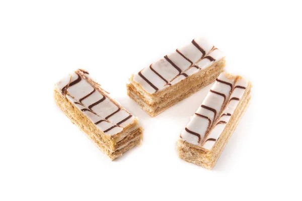 Millefoglie或法国的Mille Feuille甜点 背景为白色 — 图库照片