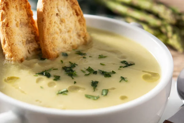 Fresh Green Asparagus Soup Bowl Wooden Table — Stock Photo, Image