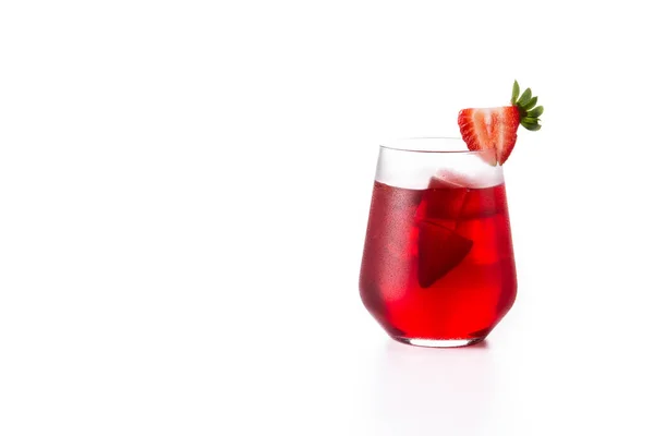 Cocktail Aux Fraises Isolé Sur Fond Blanc Copier Espace — Photo