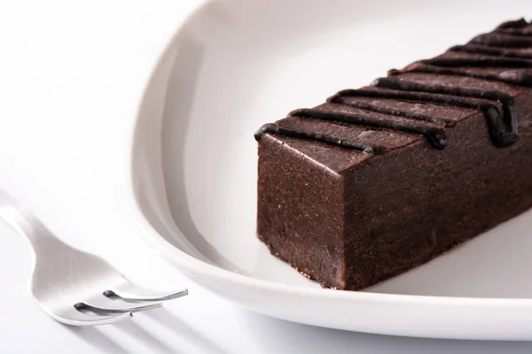 Beyaz Arka Planda Izole Edilmiş Çikolatalı Kek Dilimi — Stok fotoğraf