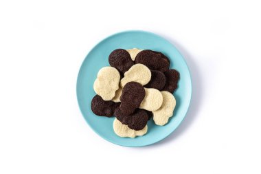 Beyaz arka planda izole edilmiş çikolatalı Meksikalı kafatasları