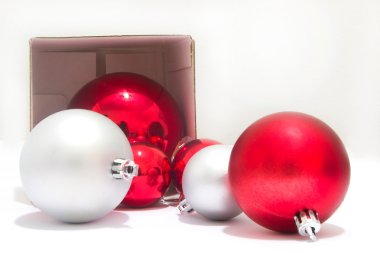 Noel topları dışarı-in bir Hediyelik kutu