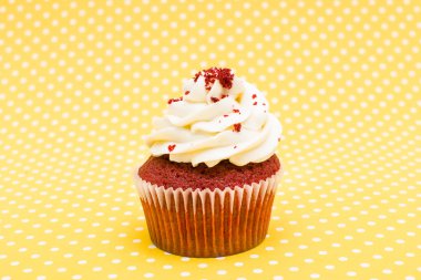 cupcake Sarı zemin üzerine