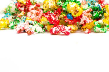 renkli patlamış mısır