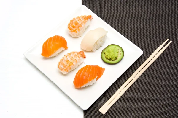 Sushi und Wasabi — Stockfoto