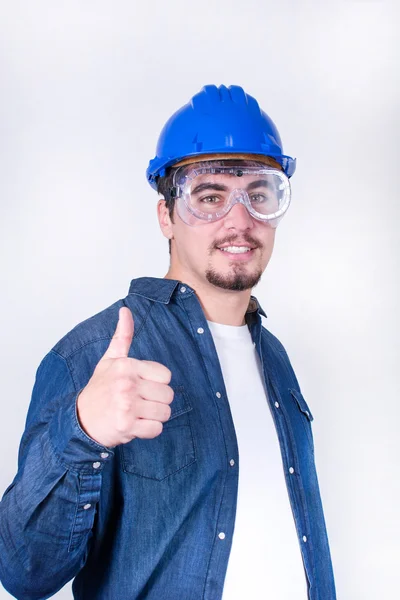 Trabajador haciendo gesto OK — Foto de Stock