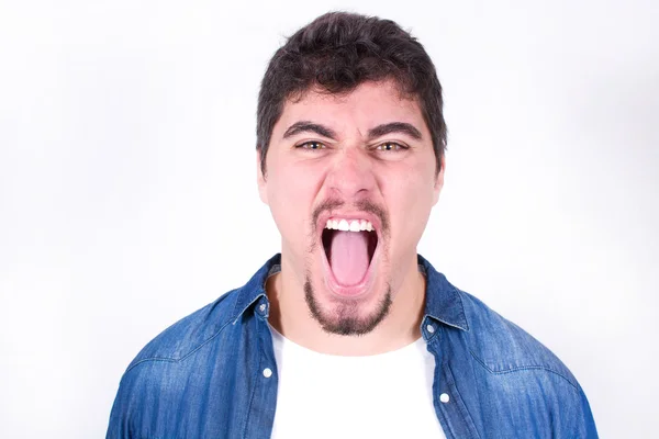 Handsome screaming — Stock Photo, Image