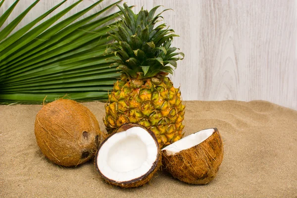 Frutas tropicales — Foto de Stock