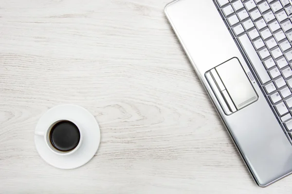 Laptop and coffee — Stock Photo, Image