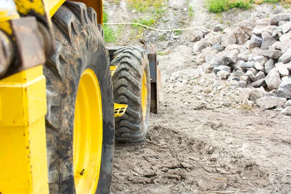 Traktor pracuje — Stock fotografie