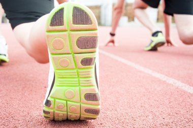 Koşucular parça başında