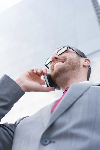 Businessman talking on the phone — Stock Photo, Image