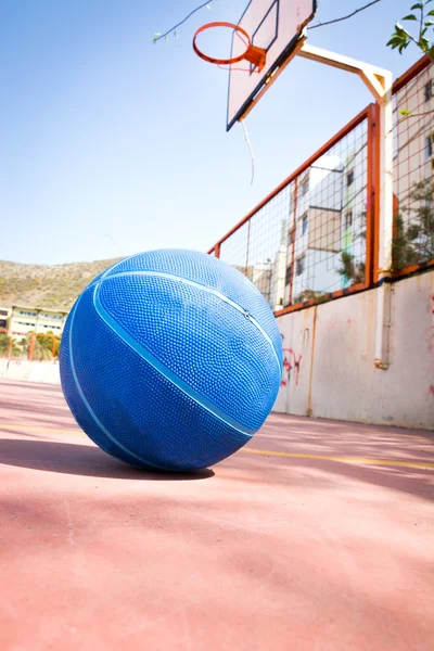 Basketbal v ulici — Stock fotografie