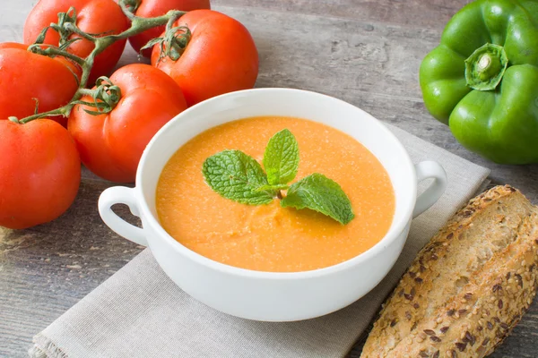 Tomaten-Gazpacho-Suppe — Stockfoto