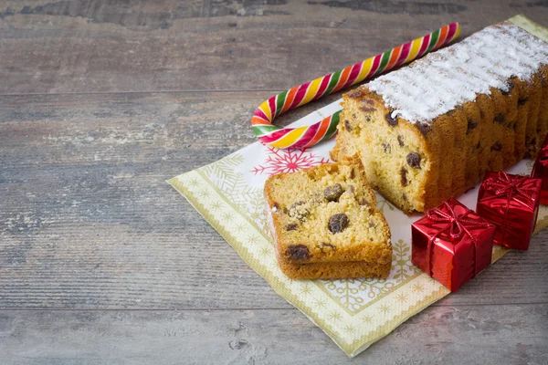 クリスマスのフルーツ ケーキ — ストック写真