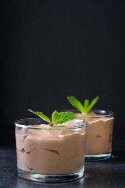 Taze çikolata mousse