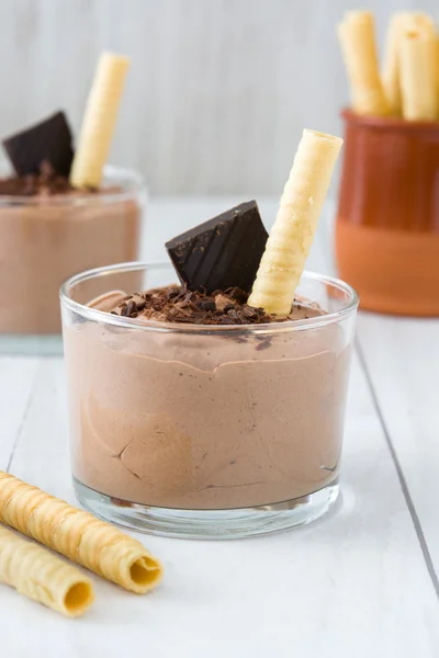 Fresh chocolate mousse and wafer — Stock Photo, Image