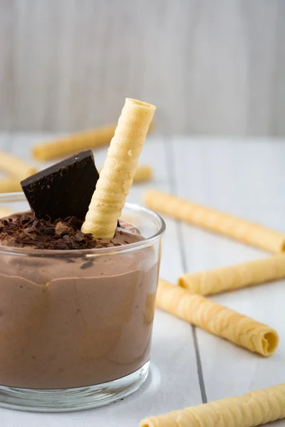 Fresh chocolate mousse and wafer — Stock Photo, Image