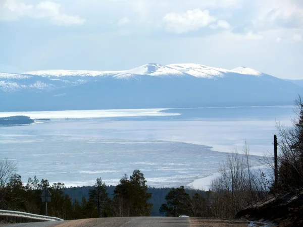 Spring.Kandalaksha Körfezi