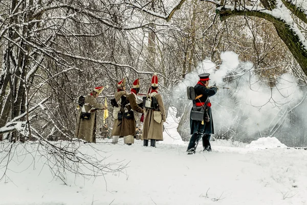 The reconstruction of the war of 1812 in the Ekateringof Park in — Stock Photo, Image