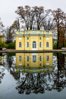 Puşkin, Ekaterininsky Park. Köşk 