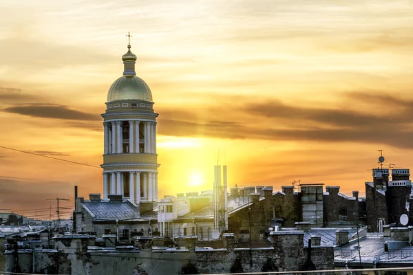 La vista desde el techo de la Catedral de San Vladimir y el techo — Foto de Stock