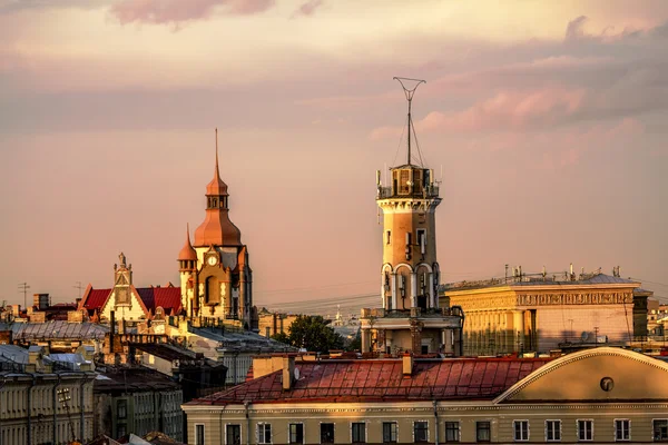 Utsikten från höjden på byggnaden av den Spasskaya brand s — Stockfoto