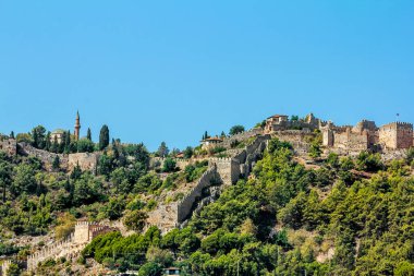 Alania.hindi. 3, 2020. Antik kalenin duvarları ve Türkiye 'nin Alanya kentindeki kuleye gün doğumunda bakış.