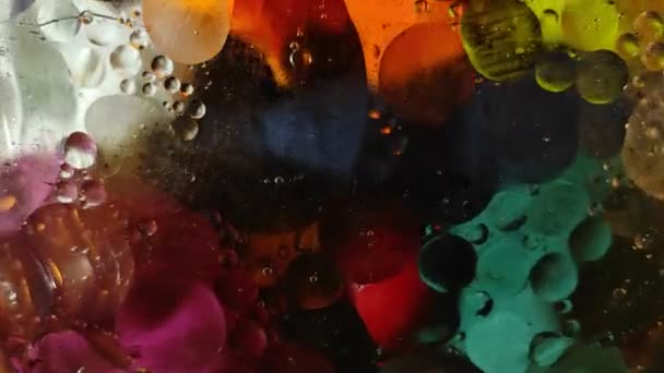 多色の泡を粘性液体の中でカオスに移動させ. — ストック動画