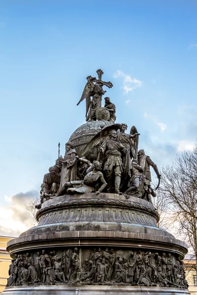 Sculptural composition in the Kremlin of Velikiy Novgorod. — Stock Photo, Image