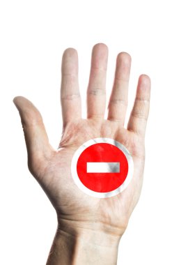 Erkekler hurma ile bir boyalı işaret 