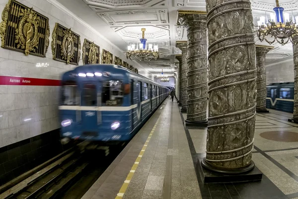 22 Mart 2015. St. Petersburg, Rusya. St. Petersburg Metro st