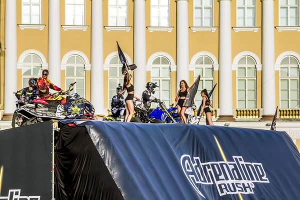 Адреналін пік Fmx вершників мото Фрістайл шоу на палац сквош гра Спорт — стокове фото