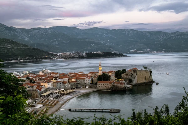Old town of Budva in Montenegro at sunset — Stock Photo, Image