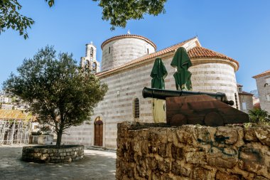 Eski kasaba Budva'nın ortaçağ savaş topu