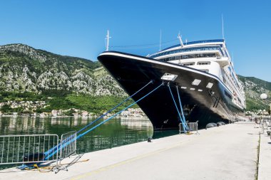 Navy Pier cruise liner Kotor şehir ile 