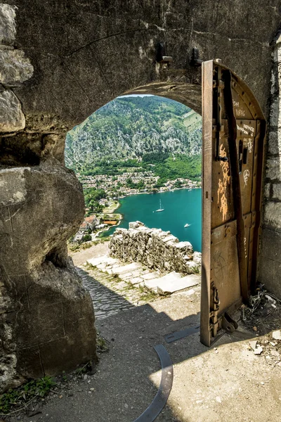 Weergave van Navy Pier van de oude stad van Kotor — Stockfoto