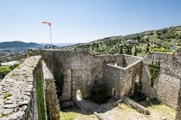 Pevnost v panelu staré město v Černé hoře na letní den — Stock fotografie