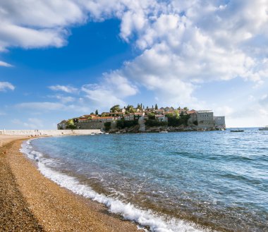 ada-otele Karadağ'daki Sveti Stefan bir yaz gününde