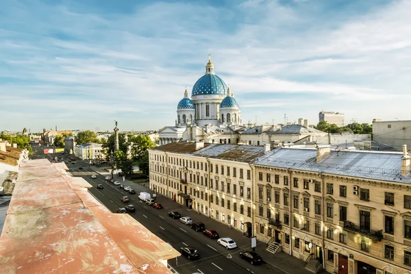 The view to the Trinity Izmailovsky Cathedral in St. Petersburg — Stock Photo, Image