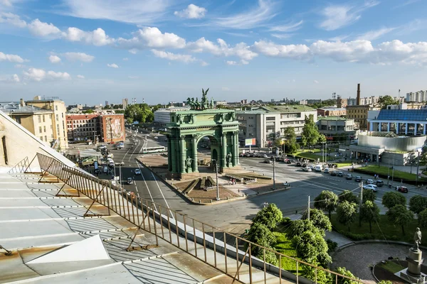 Narva triumfbåge på torget "Stachek". Sankt-Petersburg. — Stockfoto