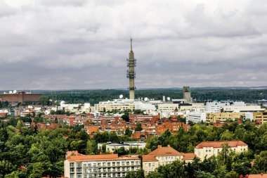 Tv Kulesi ve Finlandiya'nin çatı görünümü.